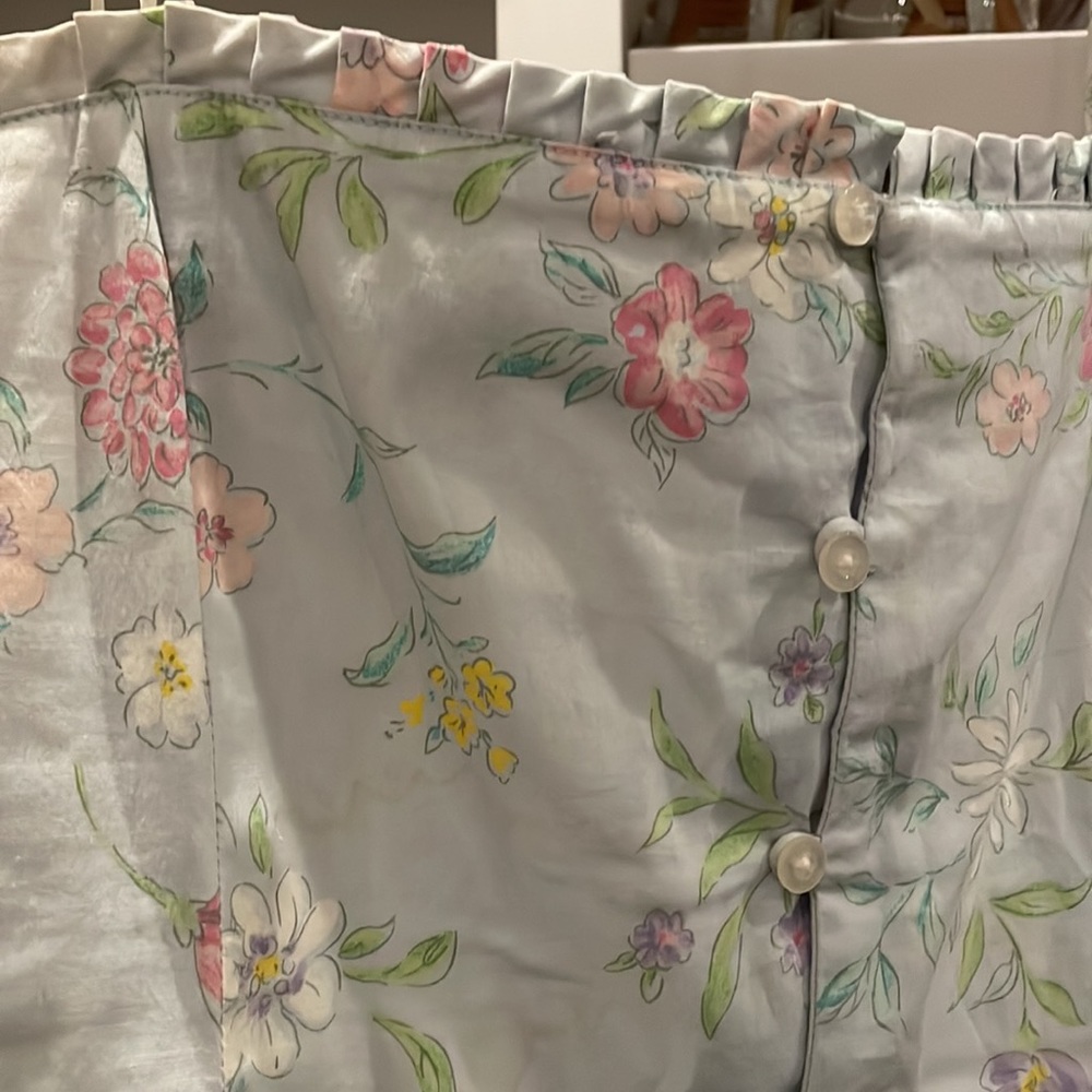 Ralph by Ralph Lauren spaghetti strap sweet floral dress. Size 8. - Picture 2 of 4